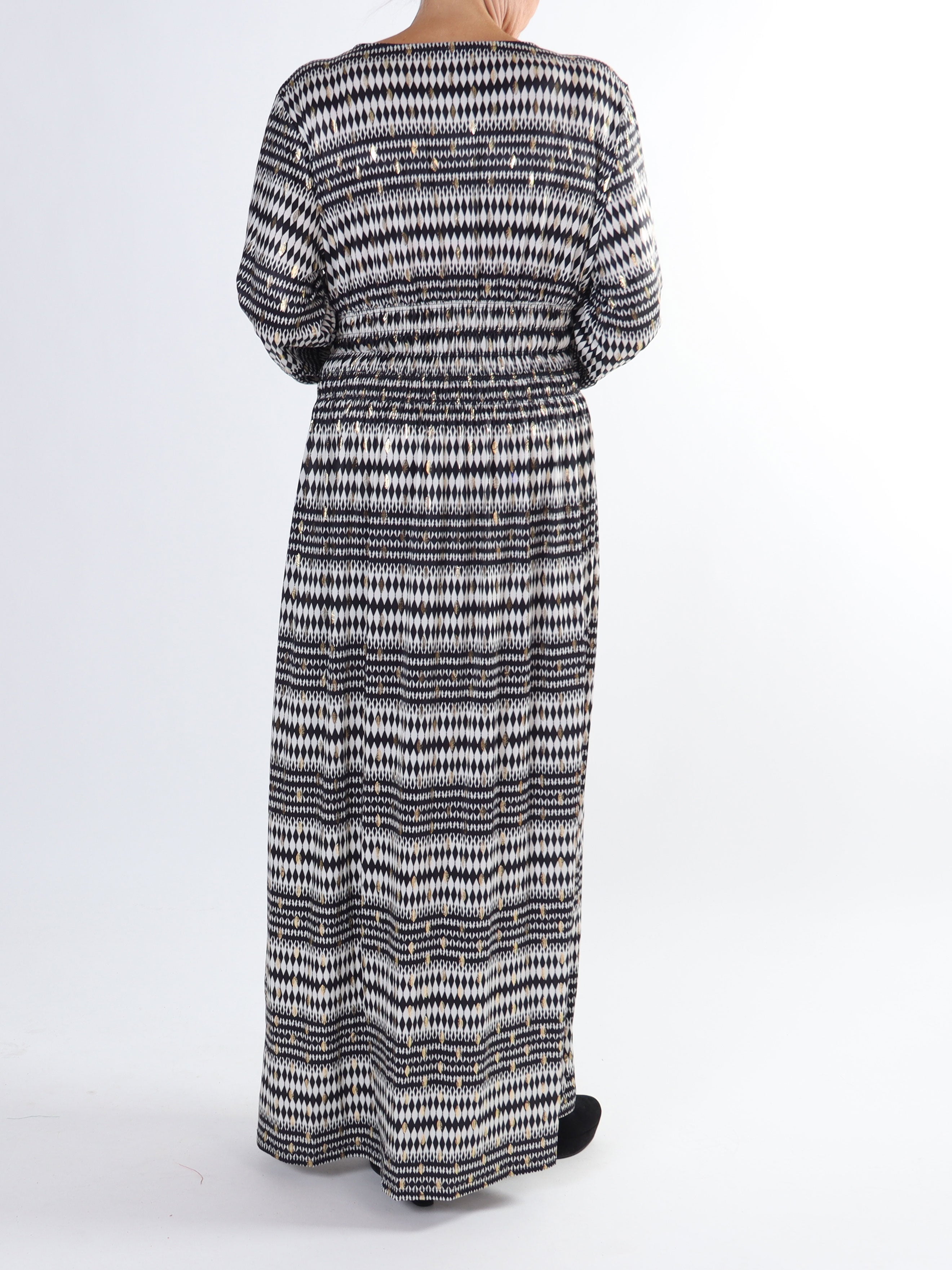 Pams Stripe L/S - Mönstrad klänning med gulddetaljer i stor storlek